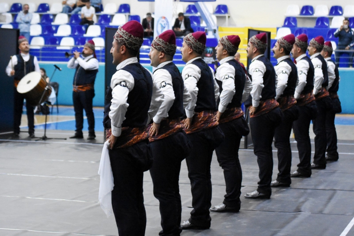 Büyükşehir’in Halk Oyunları Ekibi bölge grup birincisi oldu 5