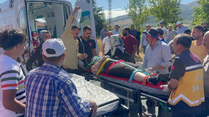 Elazığ’da tur minibüsü otobüse çarptı: 18 yaralı 1