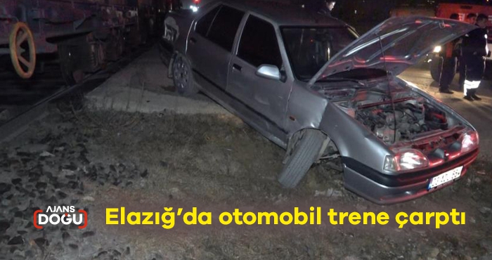 Elazığ’da otomobil trene çarptı